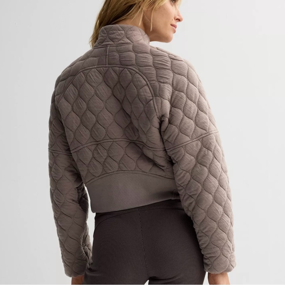 Women's FLX Cropped Quilted Jacket NWT Size XS Truffle - Picture 5 of 15